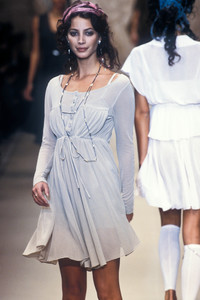 chloe-ss-1994-3.thumb.jpg.171851f16ad5f6b440af0bffeb5c95a8.jpg