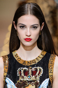 dolce-e-gabbana-clpa-rf18-0827.thumb.jpg.ff265fdbe5393402896899d4e43ab535.jpg