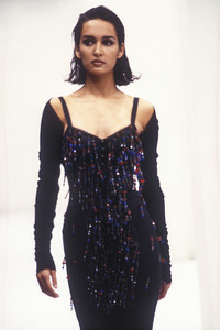 dolce-gabbana-fw-1990-2.thumb.jpg.e4ecb80a327fee91f07f7209768dba78.jpg