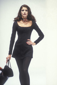 dolce-gabbana-fw-1992-42.thumb.jpg.645ddf7537f2411807bb64072f6aff38.jpg