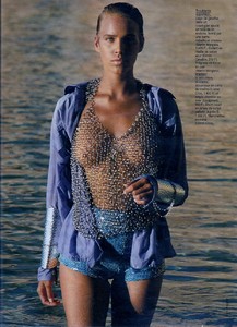 elle_fr_12_feb_1990_8.thumb.jpg.410d00447ce81d76f963216b06bc081f.jpg