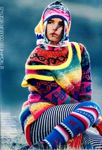 elle_fr_17_dec_1984_9.thumb.jpg.dd1ad030e5fe73ae50a51cecd9767a19.jpg