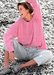 elle_fr_26_mar_1984_16.thumb.jpg.4905e8272ac1fb371770d96a137adc65.jpg