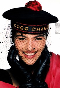 elle_fr_31_aug_1987_13.jpg