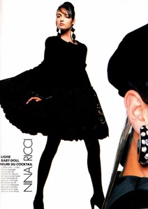 elle_fr_31_aug_1987_8.thumb.jpg.7a542435c701f5e6910bfafb4c80792a.jpg