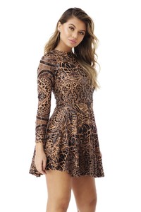 greetje_am559-16n_bro_side.jpg