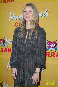 gwyneth-paltrow-goes-glam-for-pre-broadway-opening-08.jpg