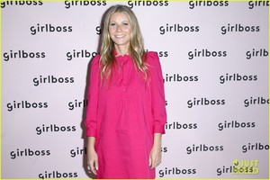 gwyneth-paltrow-goes-pretty-in-pink-for-girlboss-rally-04.jpg