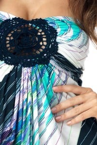 hariyanka_aa500-is_blue_front-detail.jpg