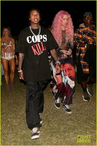 iggy-azalea-tyga-spend-time-together-coachella-03.jpg