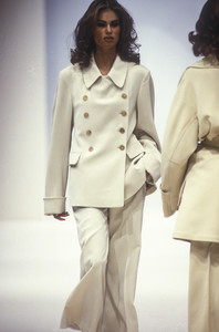 jil-sander-fw-1992-27.thumb.jpg.446e342b32a75e64cfc57d890c586839.jpg