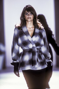 jil-sander-fw-1992-41.thumb.jpg.4bba89382c18cb8381c2413c49eecd95.jpg