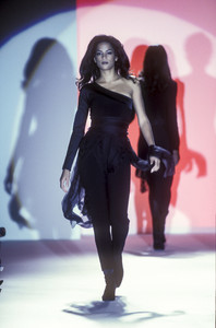 jil-sander-fw-1992-52.thumb.jpg.1425bf59464b0fb9e40463ab27e58c3a.jpg