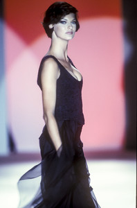 jil-sander-fw-1992-53.thumb.jpg.9925d8c8e5d162b70e9931ded0f9b363.jpg