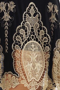johanneke_am650-17d_blk_detail.jpg