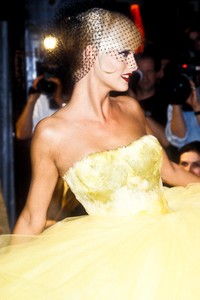 john-galliano-ss-1995-5.thumb.jpg.b7349fd17e79756393f0b684c5e2488c.jpg