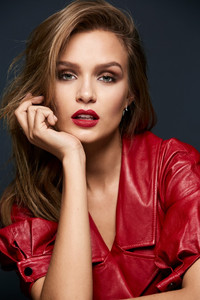 josephine-skriver-maybelline-elle-dk_13.jpg