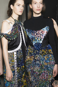 katrantzou-bks-v-rf18-2912.thumb.jpg.7eae8419bbb9f9c993094070cf2363c9.jpg