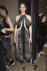 katrantzou-bks-z-rf18-4208.thumb.jpg.b5d7c87076848cc4149e0aef05f1a9ff.jpg