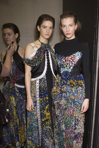 katrantzou-bks-z-rf18-4212.thumb.jpg.229869c0b04b137e3623c70f4927f4ae.jpg