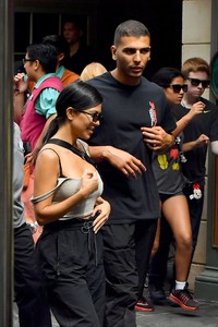 kourtney-kardashian-at-disneyland-in-anaheim-04-21-2018-3.jpg