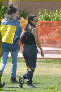 kylie-jenner-and-kourtney-kardashian-arrive-at-coachella-with-their-boyfriends-25.jpg