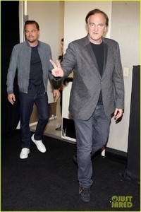 leonardo-dicaprio-quentin-tarantino-tease-once-upon-a-time-in-hollywood-cinemacon-17.jpg