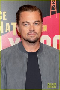 leonardo-dicaprio-quentin-tarantino-tease-once-upon-a-time-in-hollywood-cinemacon-19.jpg