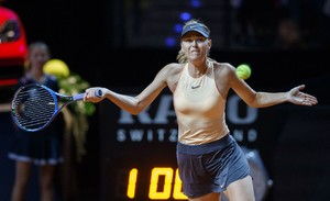 maria-sharapova-porsche-tennis-grand-prix-2018-in-stuttgart-6.jpg