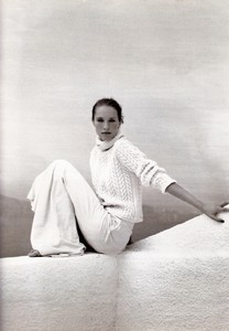 marie_claire_italia_dec_1993_16.thumb.jpg.ace320260ba13087925c5292ab276eab.jpg