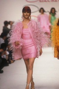 oscar-de-la-renta-ss-1992-8.thumb.jpg.92769624eeda4474e1d1373bbcf122da.jpg