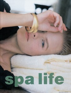 oz_vogue_june_1989_30.thumb.jpg.8f020a138912ab5986153ee16eaefd45.jpg