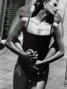 oz_vogue_june_1989_35.thumb.jpg.6670576523e0e703caeecf4276f5aa8e.jpg