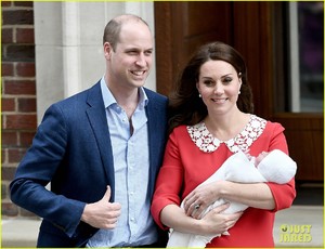 prince-william-jokes-reporters-01.jpg