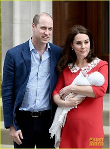 prince-william-jokes-reporters-03.jpg