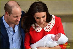 prince-william-jokes-reporters-08.jpg
