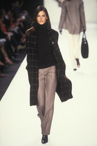 ralph-lauren-fw-2001-1.thumb.jpg.6b483ff958605f7c57c1256e7fbba4a0.jpg