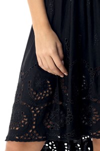 ratris_u661-za_black_front-detail.jpg