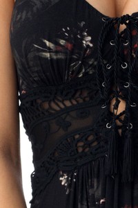 retana_ac659-nv_black_front-detail.jpg