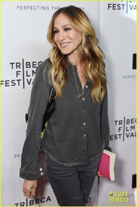 sarah-jessica-parker-tribeca-film-festival-talk-06.jpg