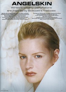 uk_vogue_dec_1990_2.thumb.jpg.2f4ae96f10d413ec932461c257818bc3.jpg