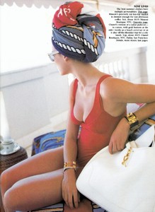 us_vogue_may_1989_16.thumb.jpg.ae9f375dff80a1e9120f2954ee3cba7d.jpg