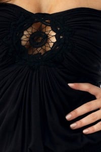 winoleto_y921-rx_black_front-detail.jpg