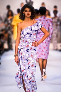 ysl-ss-1987-4.thumb.jpg.b278c28a8390188e89dec1b04efa9151.jpg