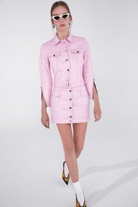 00001-just-cavalli-vogue-pre-fall-2018-pr.thumb.jpg.54d1f823d1e332abd1d6de97ff1f5f30.jpg