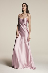 00002-ralph-lauren-vogue-pre-fall-2018-pr.thumb.jpg.baaeb4602082189b3bed347d1c4a20f1.jpg