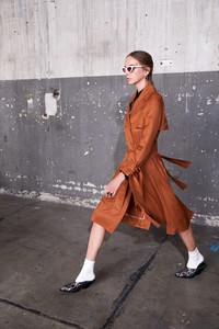 00005-just-cavalli-vogue-pre-fall-2018-pr.thumb.jpg.cf3ba28c5ca1fffcd917c06900cfd439.jpg