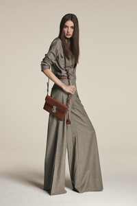 00006-ralph-lauren-vogue-pre-fall-2018-pr.thumb.jpg.3426a4ce81be0f2a14eaac243ed2cbe6.jpg