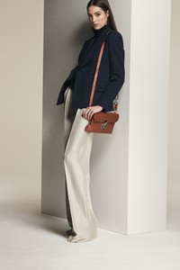 00013-ralph-lauren-vogue-pre-fall-2018-pr.thumb.jpg.6cecad04c5bb04c4c17680dc0efecc4e.jpg