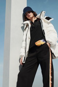 04-tomas-maier-resort-19.thumb.jpg.50ff05b45963c634436a46bdd557df64.jpg